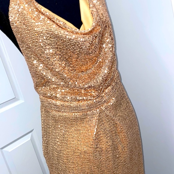 Very fancy dress - Picture 5 of 5